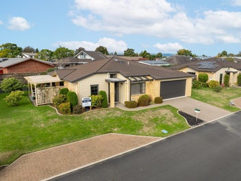Relaxed living at Parkside Lifestyle Village
