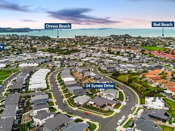 Stylish Family Living In Prime Red Beach Location