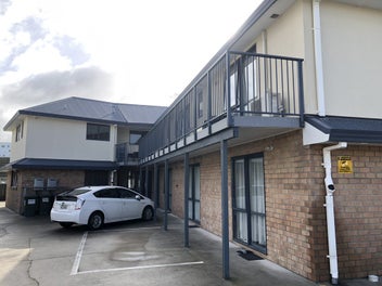 Image 1 of 8