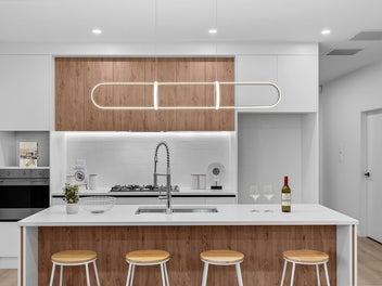 Brand New 3+2 Living in Pokeno