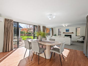 Sunny Family Home with Space to Entertain