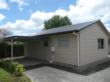 Image 1 of 5