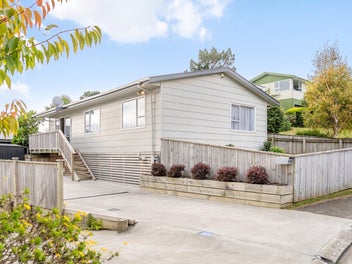 Freestanding Oasis - Outstanding Location