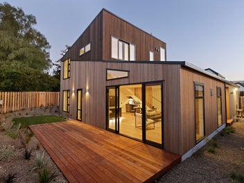 Elegance at Eely Point