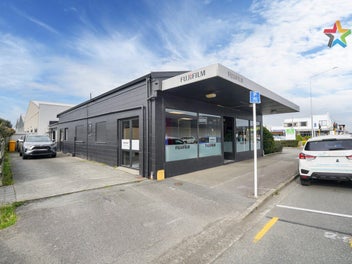 Image 1 of 17
