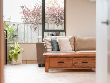 Refreshed Entertainer with Panoramic Views