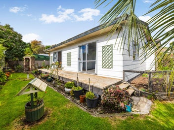 Cute, tidy and move in ready
