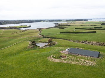 Expansive block with prime building site!