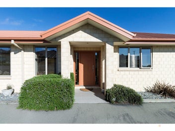 Exceptional Opportunity in a Prime Location!