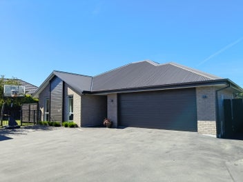 Image 1 of 20