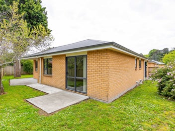 Modern Comfort Meets Easy Living!