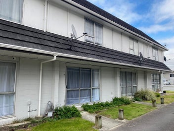 AFFORDABLE FAIRFIELD STARTER - DON'T MISS OUT