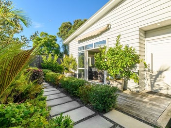 Coastal Elegance at 35 Waione Avenue, Athenree
