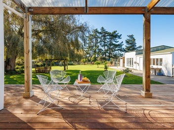 Country charm, city convenience - act fast!