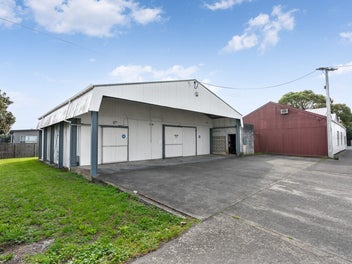 Storage/ Warehouse Or Redevelopment Site