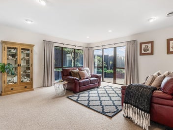 4 Beds, 2 Living Areas & Room to Grow