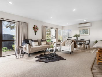 4 Beds, 2 Living Areas & Room to Grow