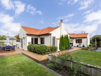 Architectural Brilliance in a Premier Location