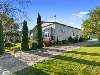 Character Home with Outdoor Charm in Putaruru