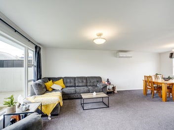 Neat and complete – well located family find