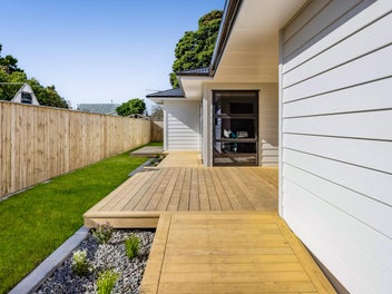 EXECUTIVE COMFORT MEETS MODERN CONVENIENCE