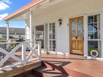 Your Entryway to Conifer Living Awaits!