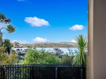 Jalcon Gem & Ocean Views