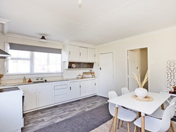 Perfectly positioned first home or investment
