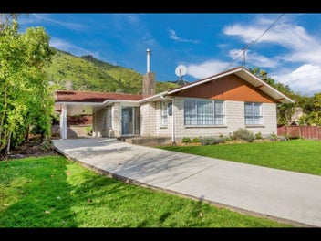 Image 1 of 20