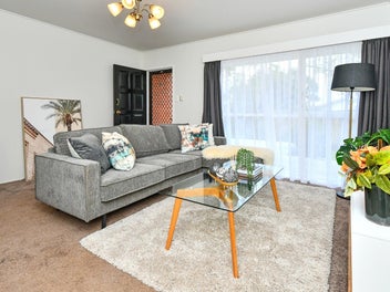 Brick end unit modern and bright late $500’s