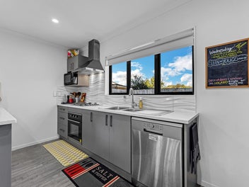 4 Bedroom Freestanding Townhouse