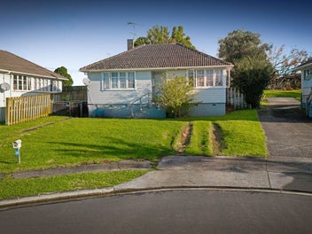 Reserve Front Urban Zone Opportunity!