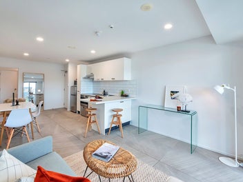 Pretty & Pet Friendly with a Perfect Patio!