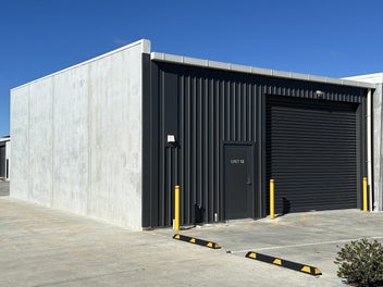 Image 1 of 5