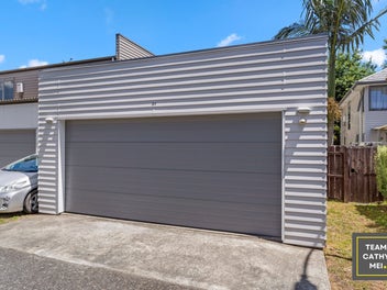 Overseas Owner Wants It Sold!