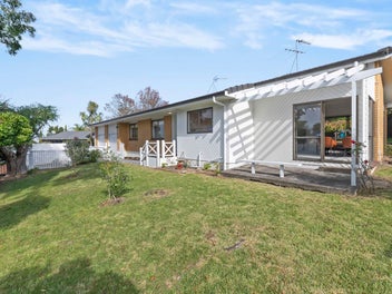 Spacious Family Living on 705 sqm Land!