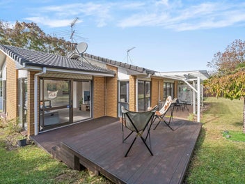 Spacious Family Living on 705 sqm Land!