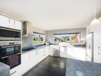 Stunning family home - a must see!
