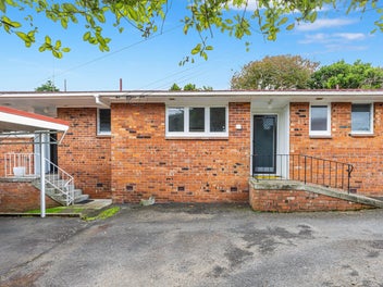 Brick & Tile Beauty with Dual Living