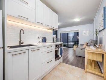 SELLING BELOW CV! Freehold + Carpark!