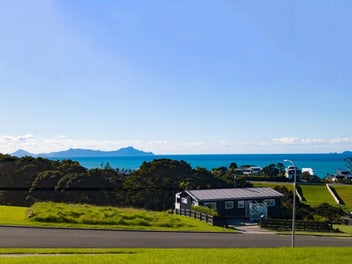 Where Golden Mornings Meet Sea Breezes