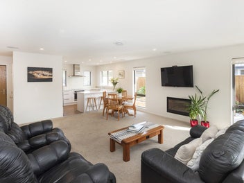 Stylish, Low-Maintenance Living in Barton Fields