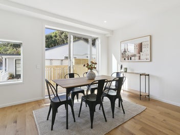 Brand New Stylish Quality Build in the Bay!