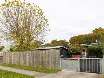 First home or investment – Classic Art Deco
