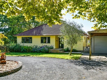 Two dwellings - 13 stunning acres
