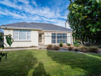 Image 1 of 20