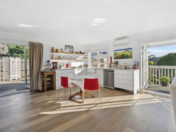 CAMBORNE LIVING AT ITS BEST - RV $860,000