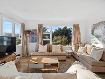 CAMBORNE LIVING AT ITS BEST - RV $860,000