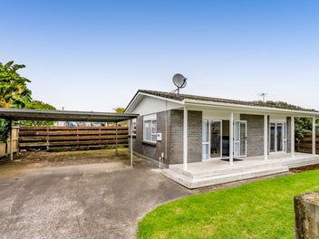 Outstanding Investment or Dual Living Opportunity