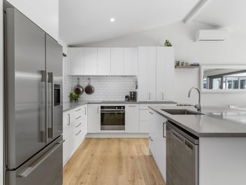 Stylish Home In Central Devonport